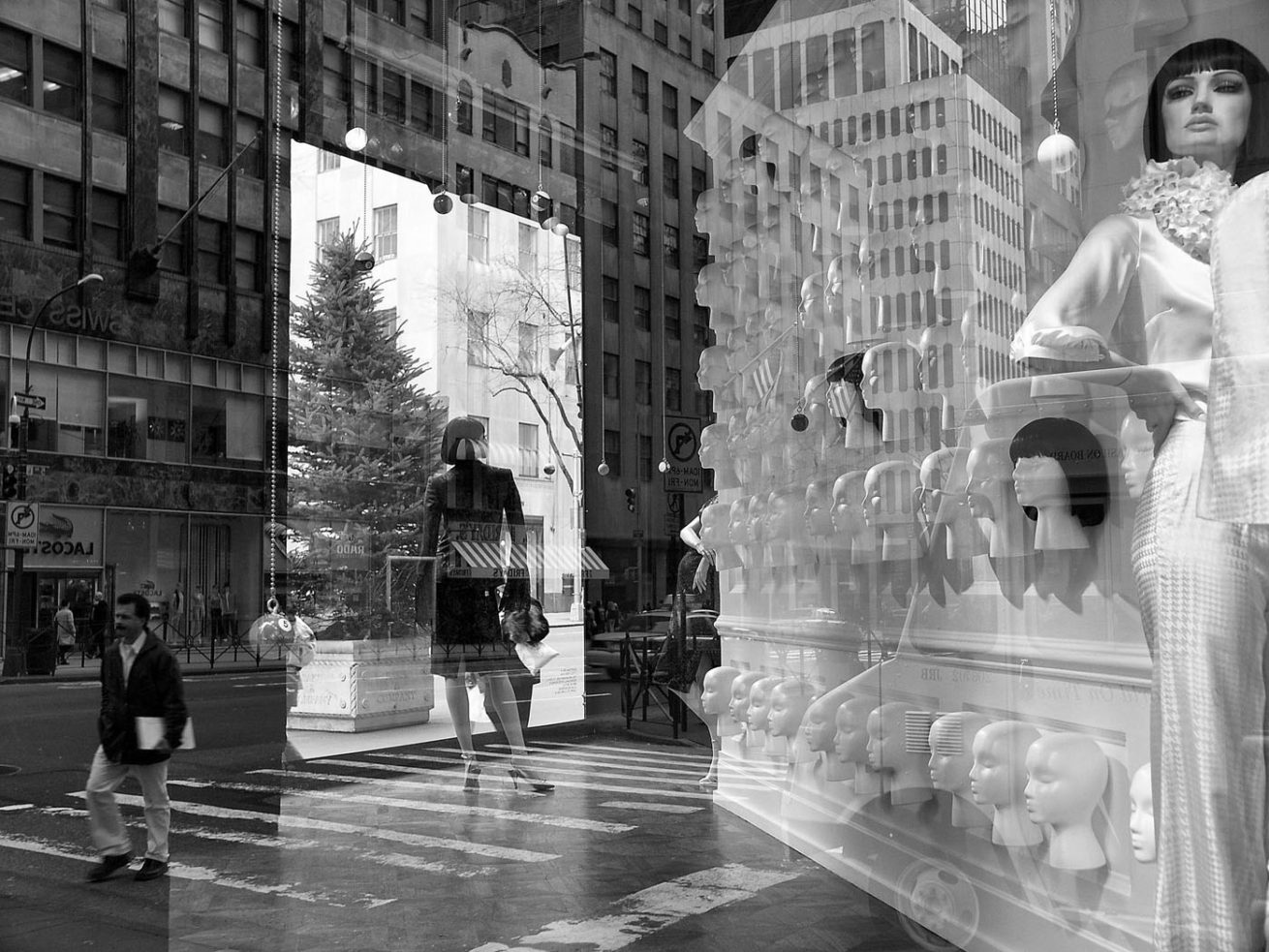 Saks Fifth Avenue, New York 2005